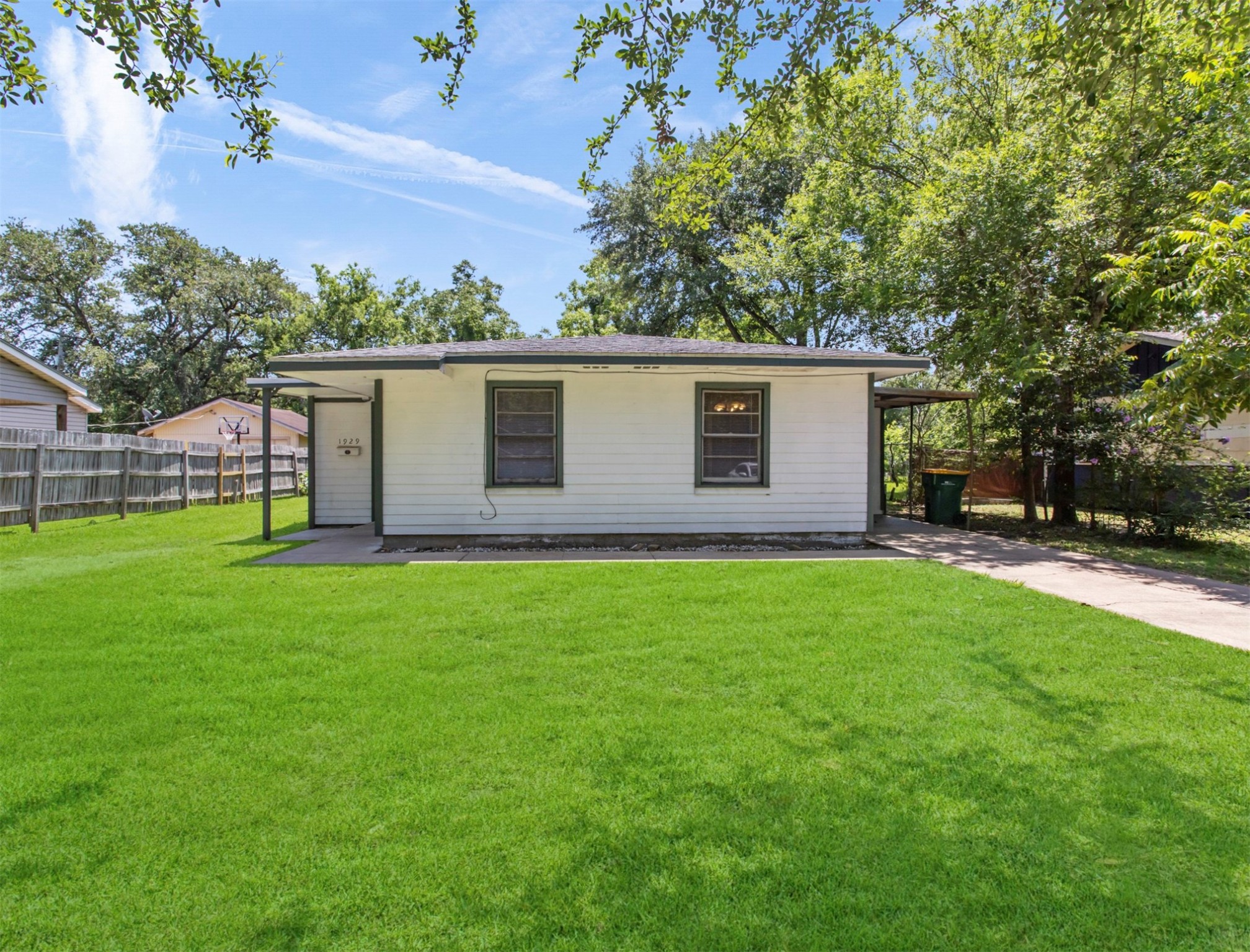 1929 Magnolia Drive La Marque TX 77568