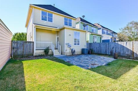 802 Garden Trace Lane Houston TX 77018