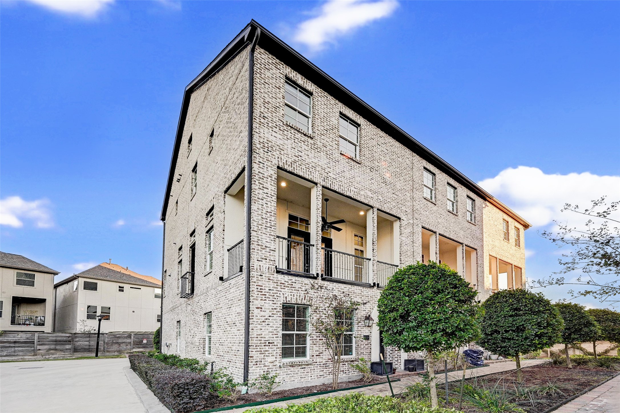 2034 Waterloo Station Road Houston TX 77045