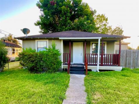2125 Chew Street Houston TX 77020