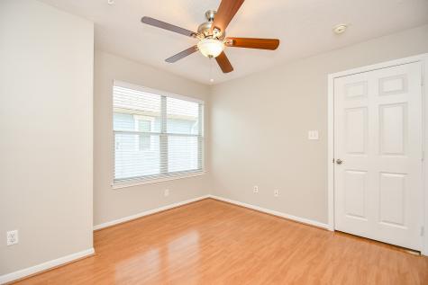 1833 Keene Street Houston TX 77009