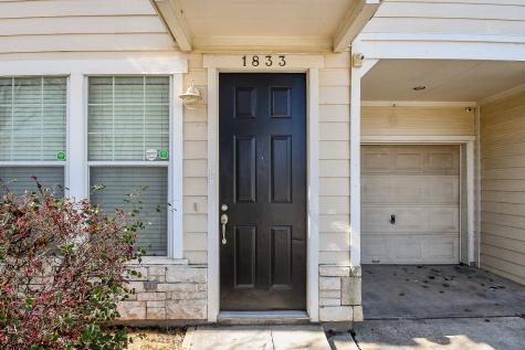 1833 Keene Street Houston TX 77009