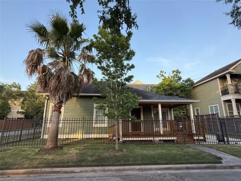 2626 Columbia Street Houston TX 77008