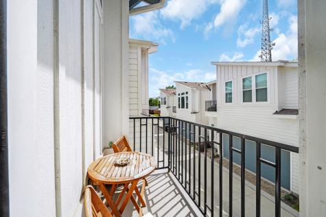 508 W Donovan Street D Houston TX 77091