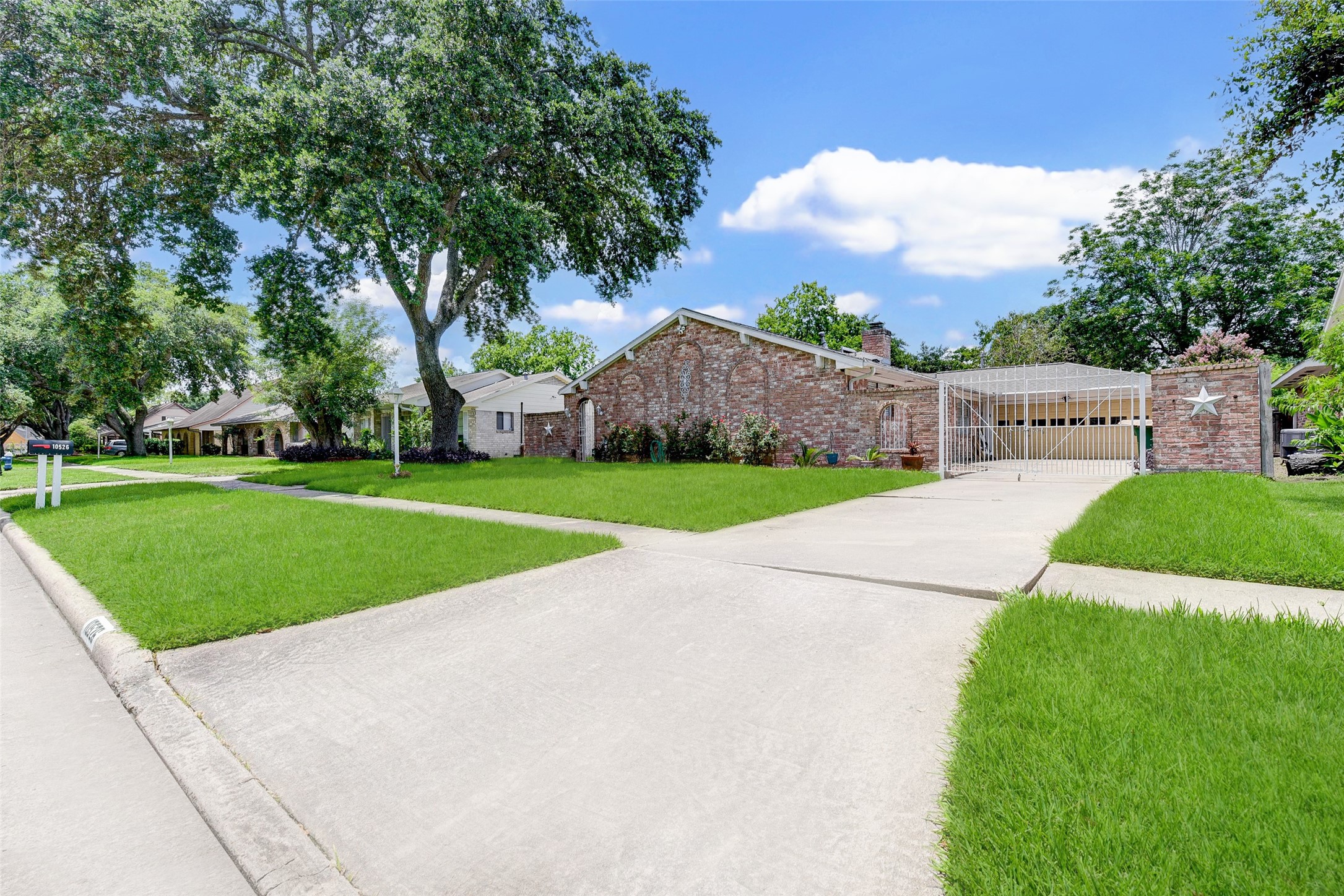 10526 Huntington Way Drive Houston TX 77099