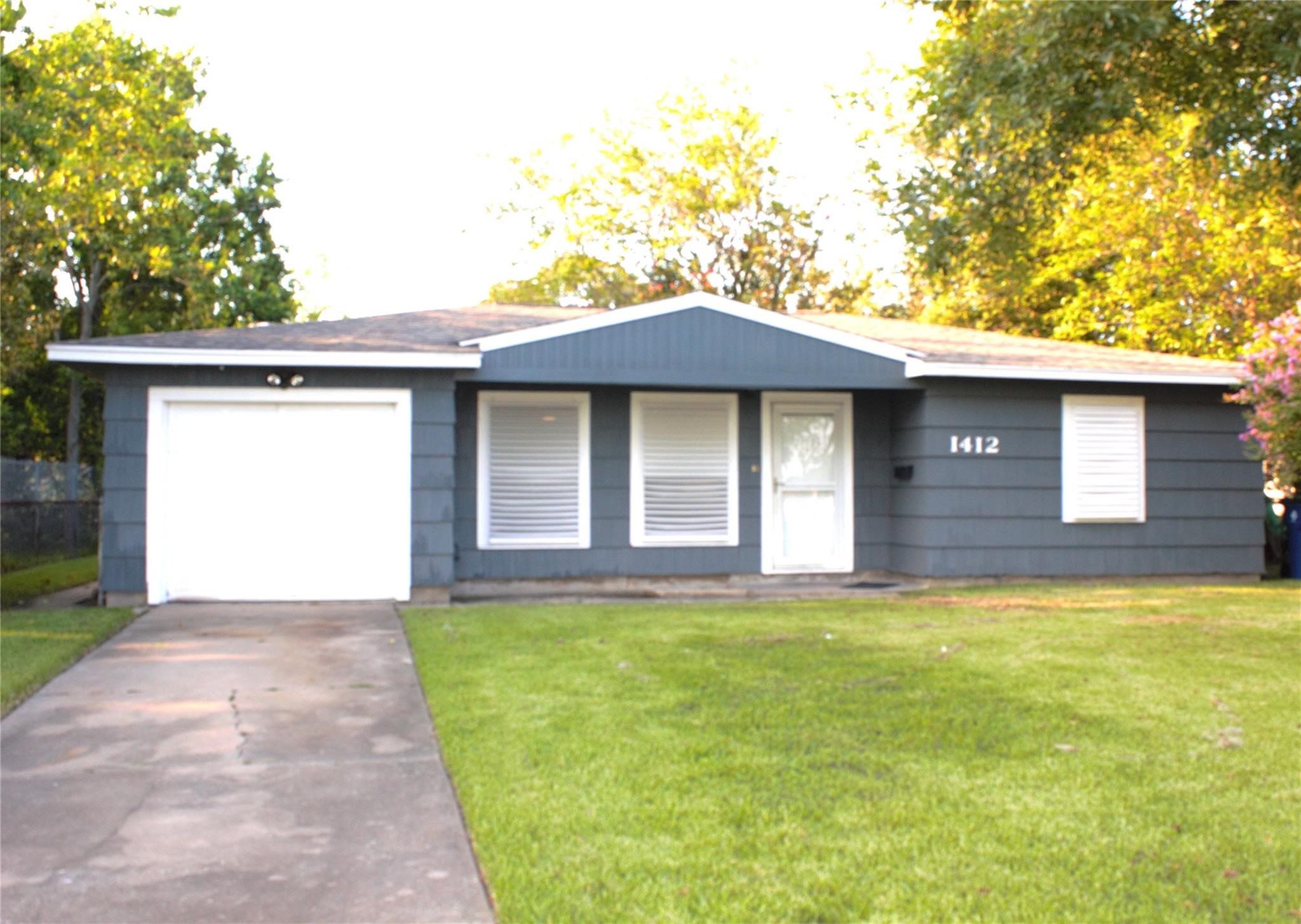 1412 13th Avenue N Texas City TX 77590