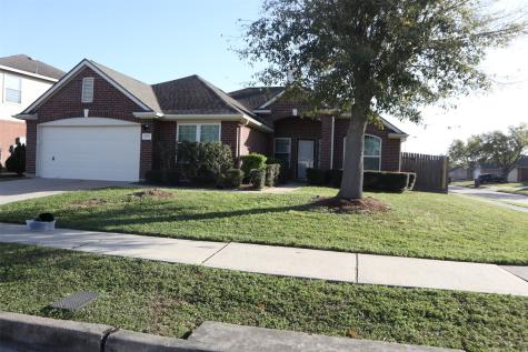 4931 Quiet Canyon Drive Friendswood TX 77546