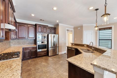 215 W 26th Street Houston TX 77008