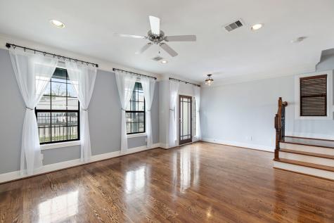 215 W 26th Street Houston TX 77008