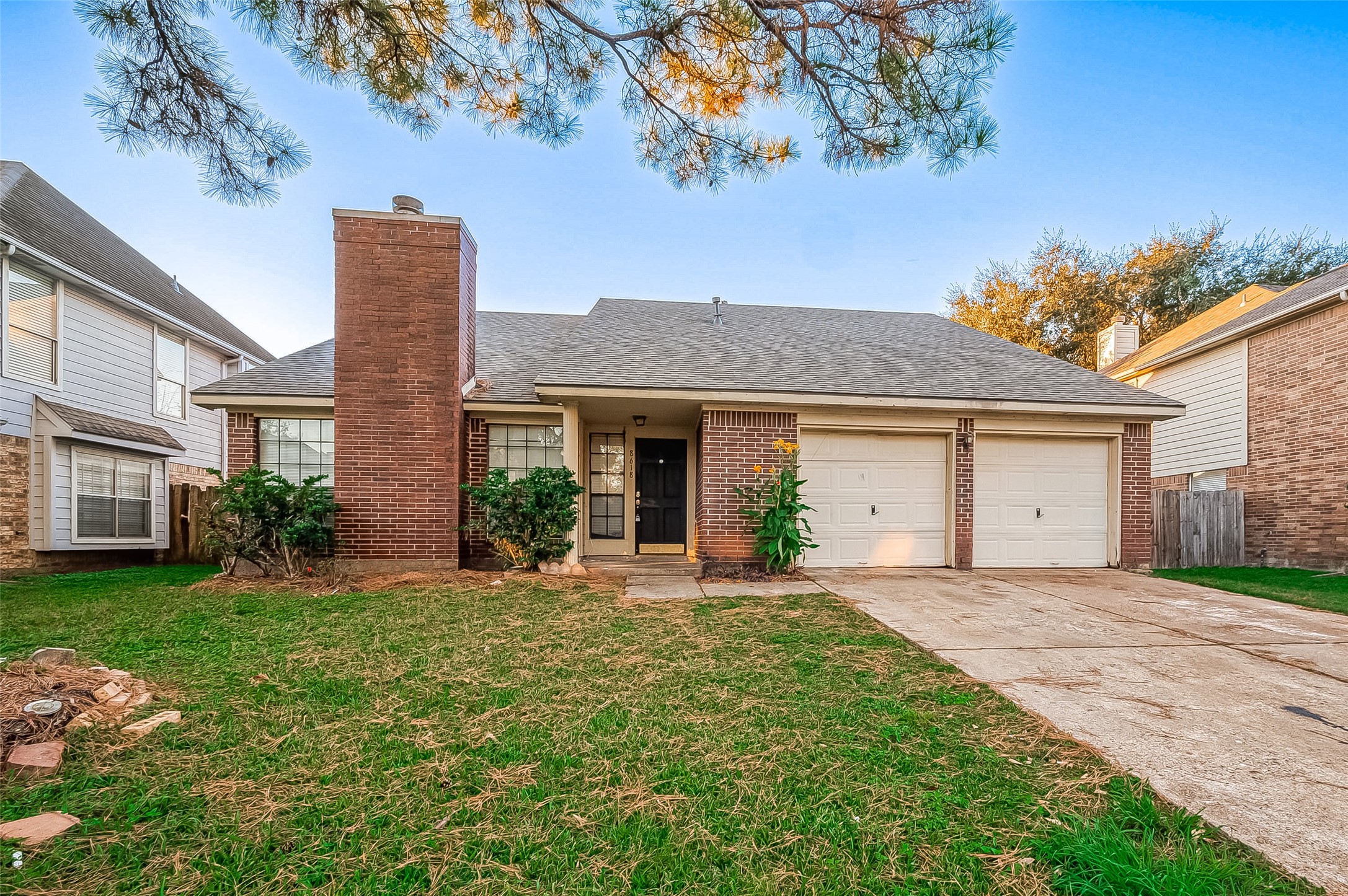 8618 Rose Garden Drive Houston TX 77083