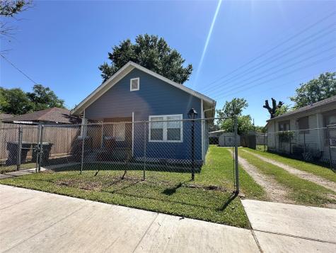 7830 Goode Street Houston TX 77012
