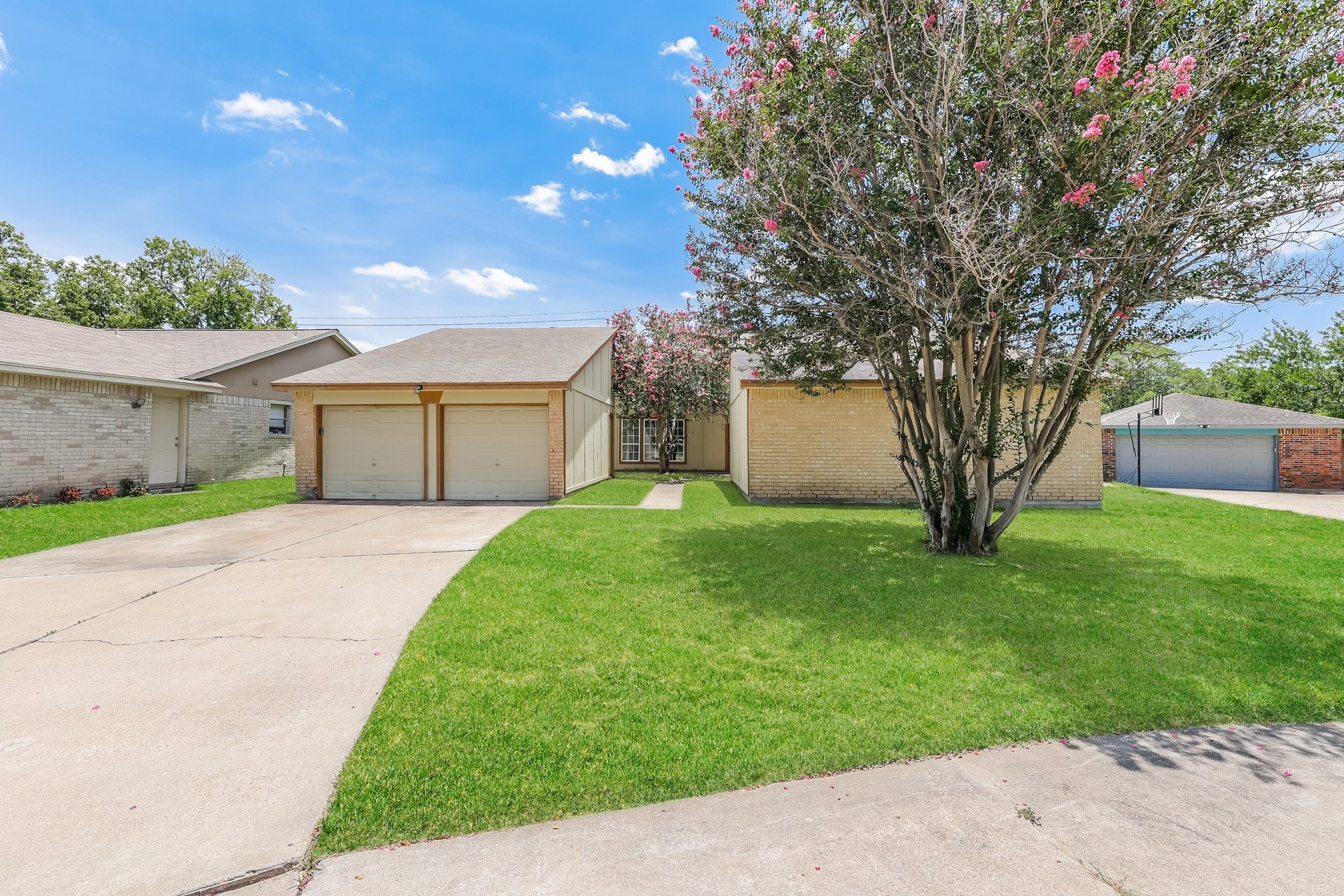 5447 Timpani Drive Friendswood TX 77546