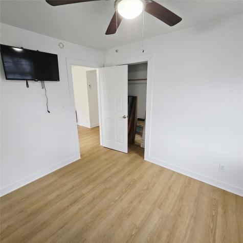 305 Miles Road Bacliff TX 77518