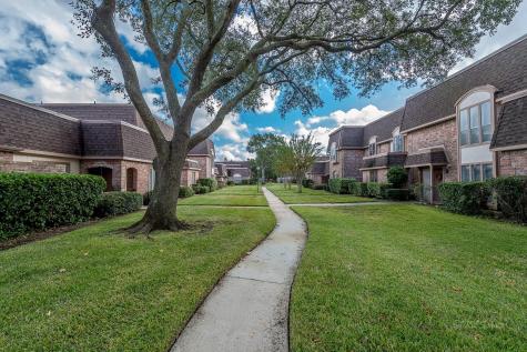 2923 Camelot Lane Missouri City TX 77459