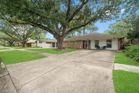 5215 Poinciana Drive Houston TX 77092