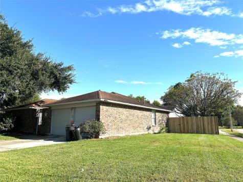 10102 Park Lane La Porte TX 77571