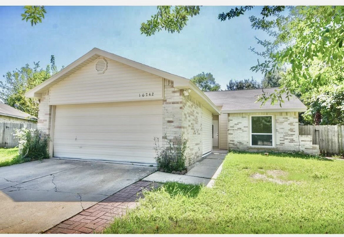 10742 Highland Woods Drive Sugar Land TX 77498