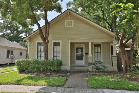932 W Gardner Street Houston TX 77009