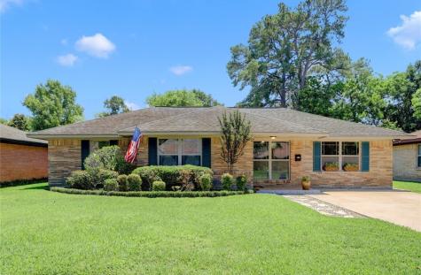 1023 W 31st Street Houston TX 77018