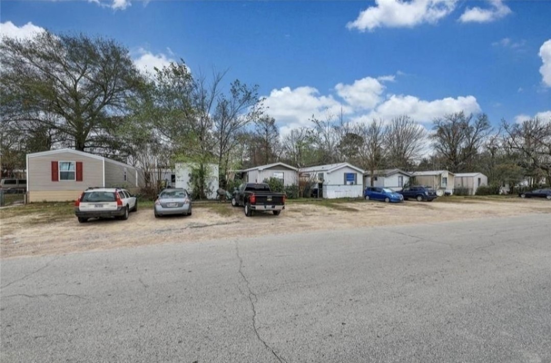 401 S Woodson Street 5 Willis TX 77378