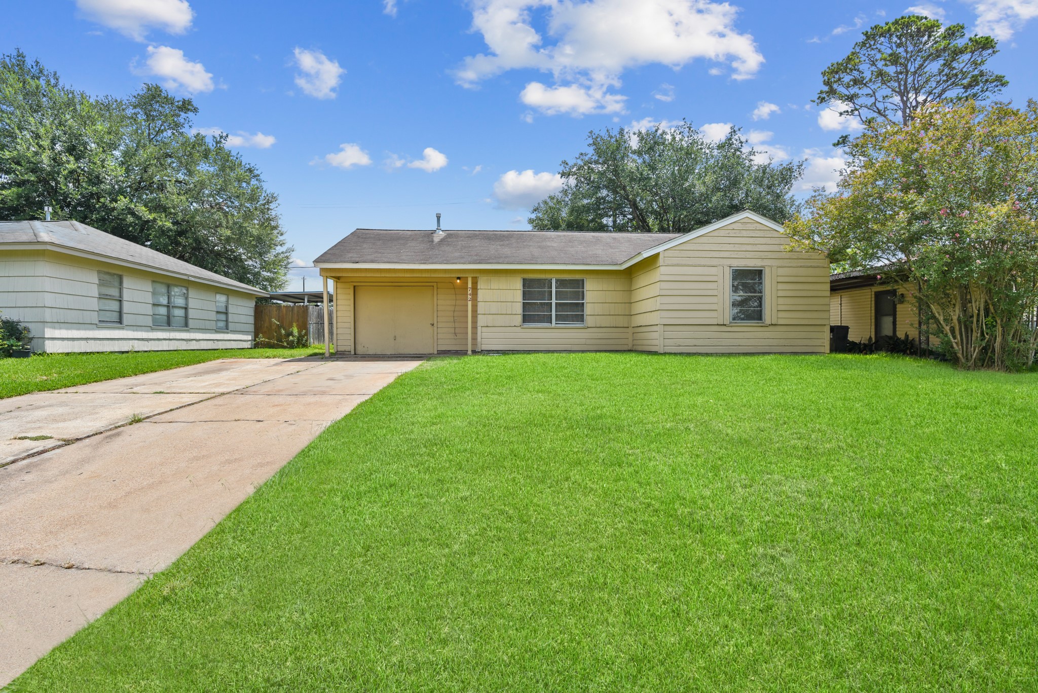 742 Banton Street Channelview TX 77530