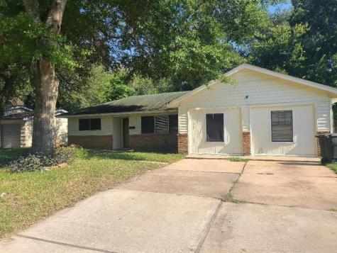 5203 Kelling Street Houston TX 77045