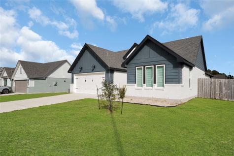 102 Lakeway Circle Anahuac TX 77514