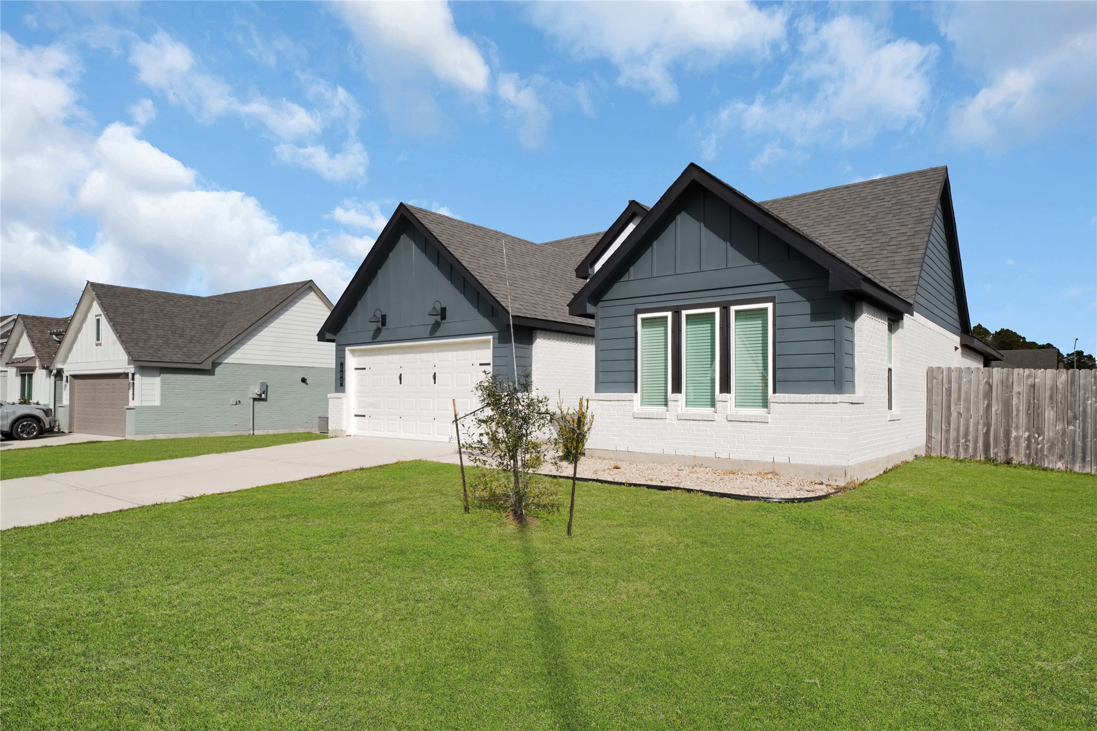 102 Lakeway Circle Anahuac TX 77514