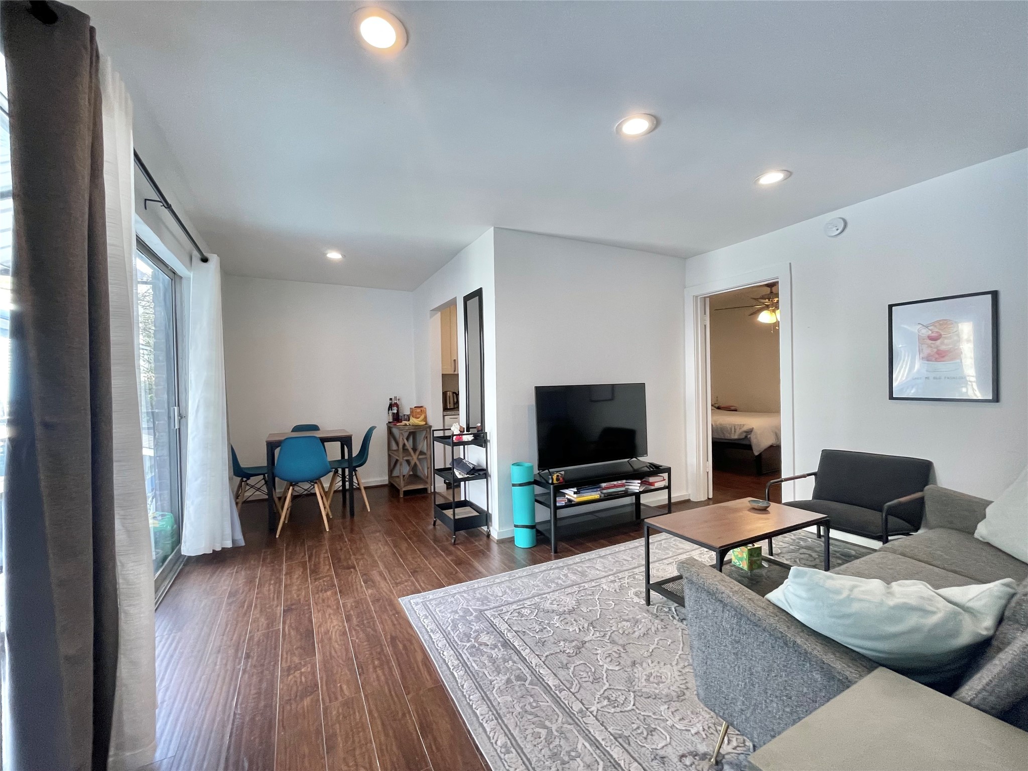 412 Pacific Street 12e Houston TX 77006