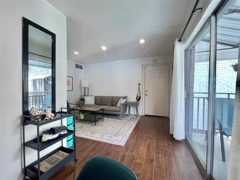 412 Pacific Street 12e Houston TX 77006