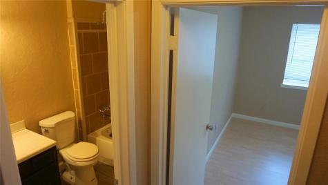 124 Wood Hollow Drive League City TX 77573
