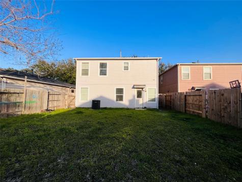 3230 Dartmouth Field Lane Fresno TX 77545