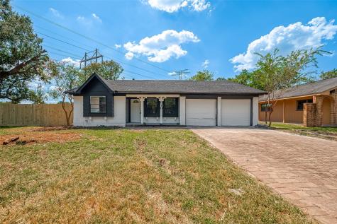 810 Kirkwood Drive Stafford TX 77477