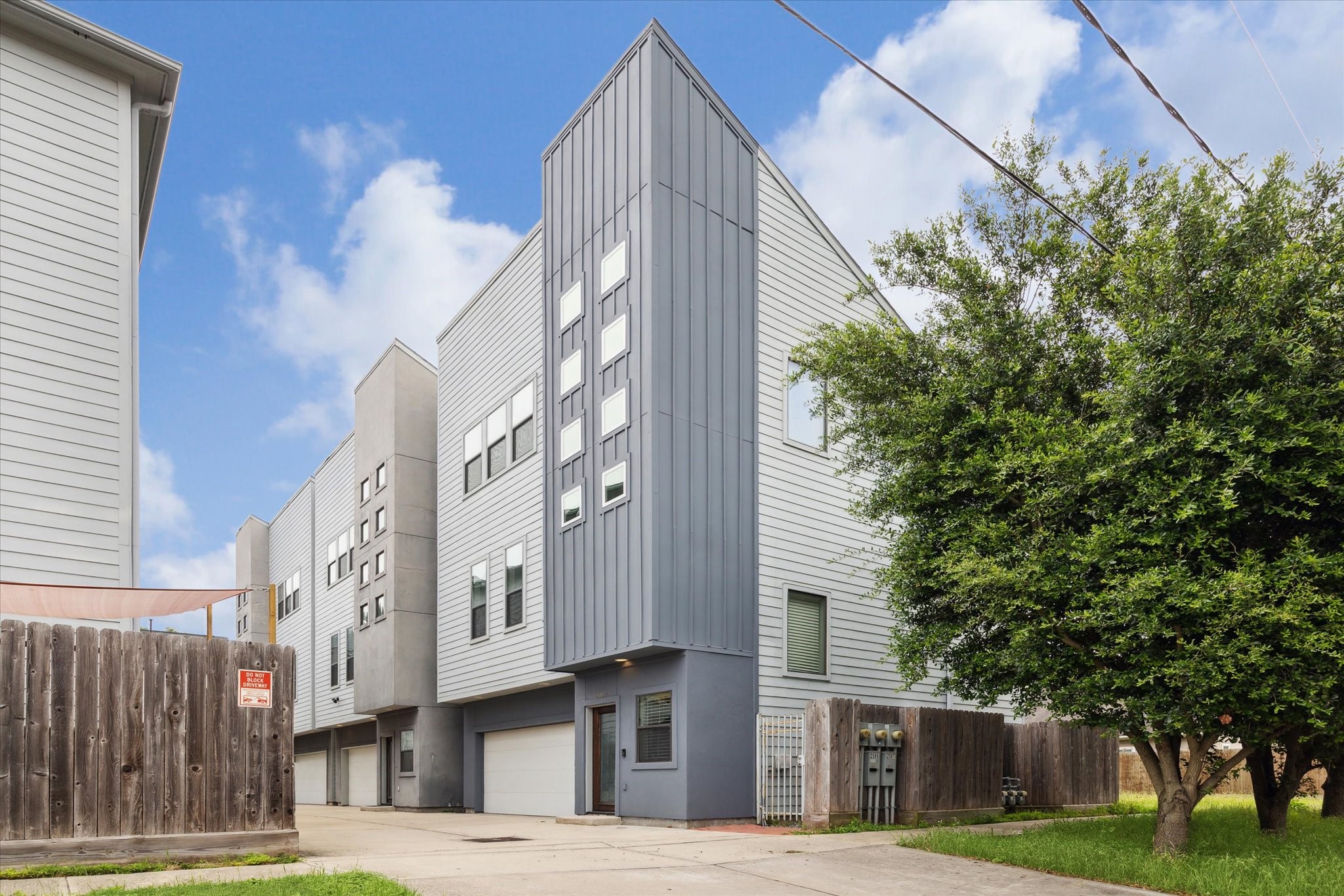 2507 Webster Street Houston TX 77003