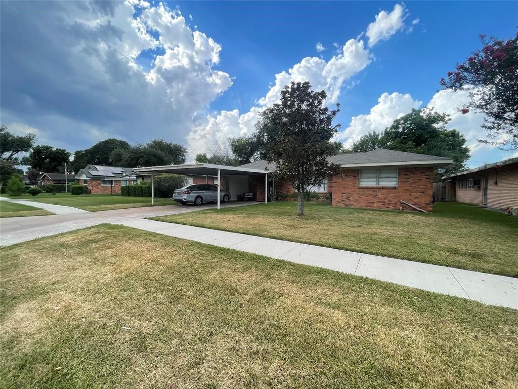 404 Cavalier Lane Pasadena TX 77502
