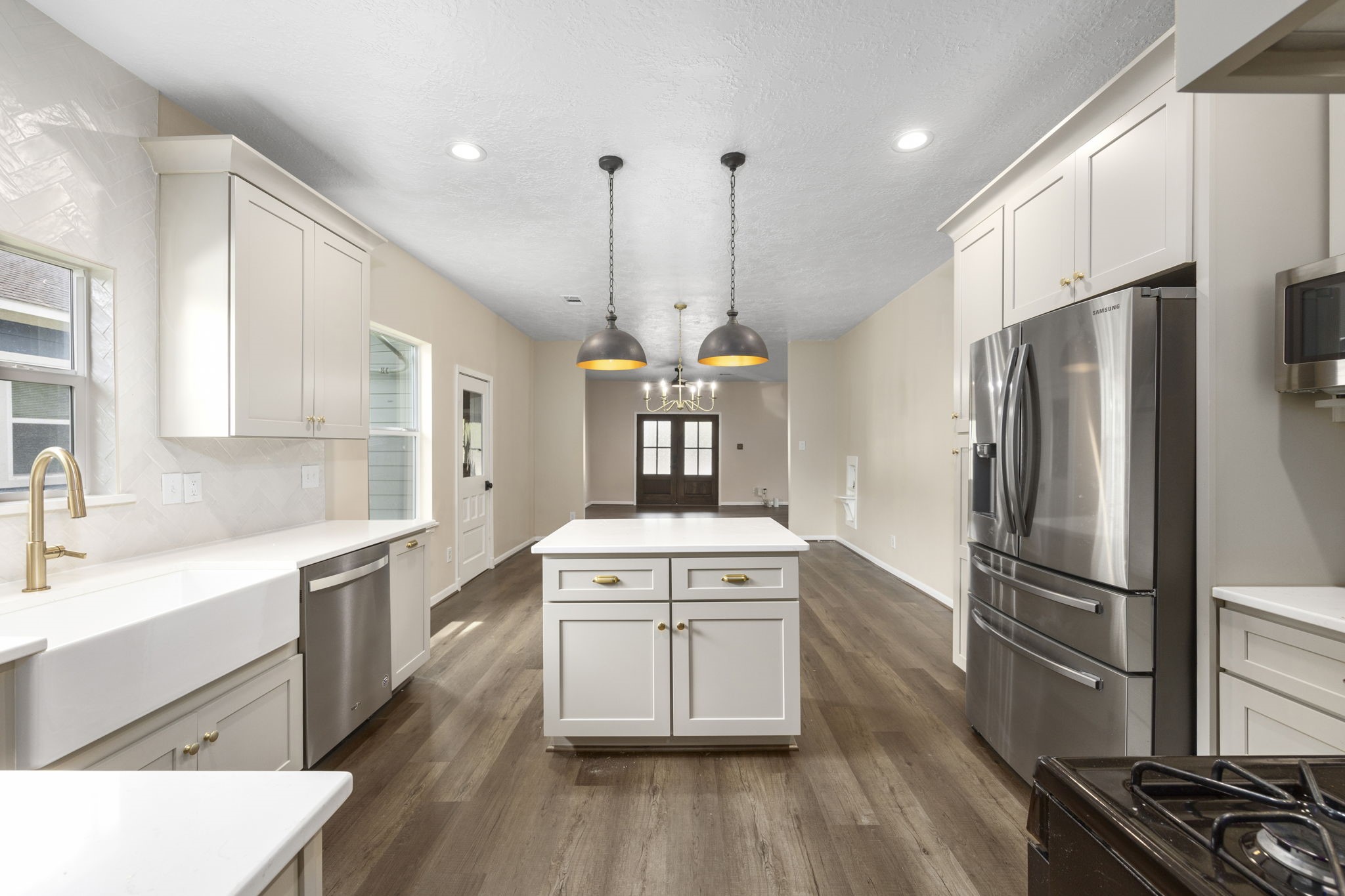1501 Hussion Street Houston TX 77003