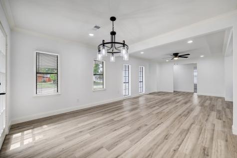 6323 Lodge Street Houston TX 77092