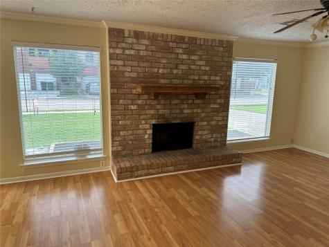 10746 Boardwalk Street Houston TX 77042
