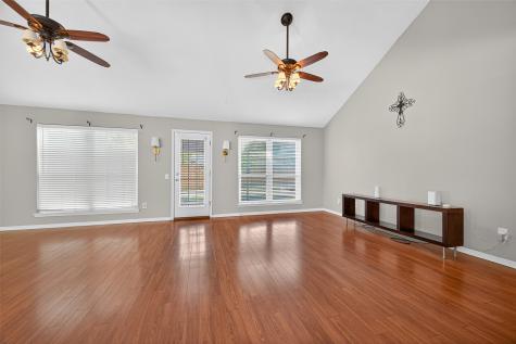 6107 Howland Court Houston TX 77084