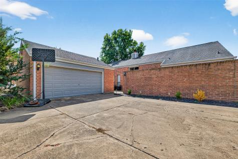 6107 Howland Court Houston TX 77084