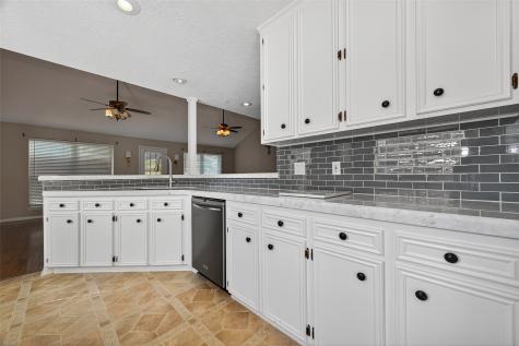 6107 Howland Court Houston TX 77084