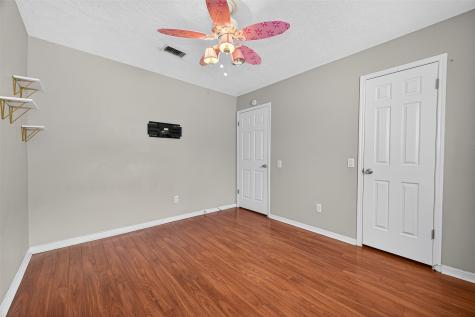 6107 Howland Court Houston TX 77084