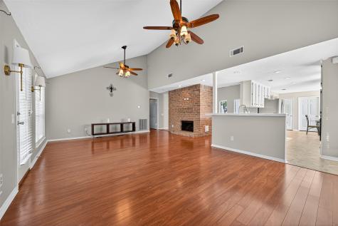 6107 Howland Court Houston TX 77084