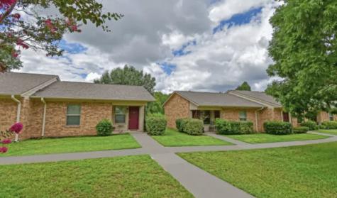 1600 S Palestine Street Athens TX 75751