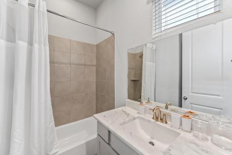 9013 Lonestar River Lane Houston TX 77080