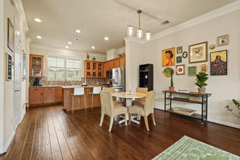 868 Fisher Street Houston TX 77018