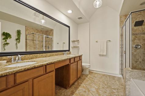 868 Fisher Street Houston TX 77018