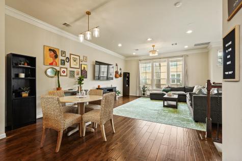 868 Fisher Street Houston TX 77018
