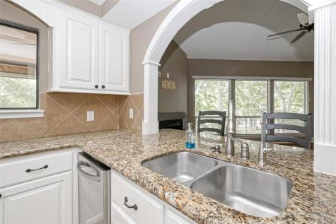 4144 Greystone Way 805 Sugar Land TX 77479