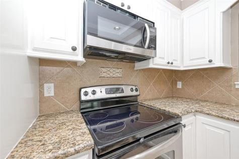 4144 Greystone Way 805 Sugar Land TX 77479
